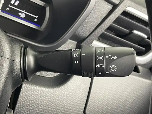 トヨタ タンク カスタムG S 埼玉県 2017(平29)年 3.9万km ファインブルーマイカメタリック 純正ナビ/【AM・FM・DISC・TV・SD・BT】/アイドリングストップ/クルコン/ビルトインETC/Bカメラ/前方ドラレコ/両側パワスラ/純アルミ/後方コーナーセンサー/横滑り/レーンキープ/オートライト/Fフォグ/LED/ステリモ/電格ミラー/ドアバイザー