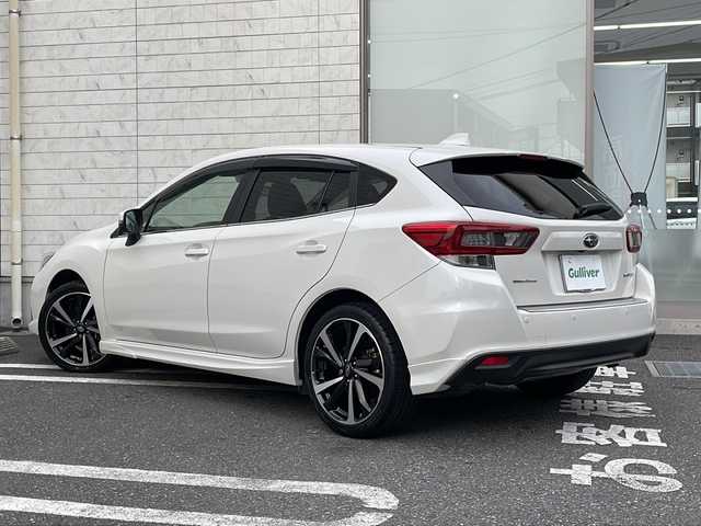 スバル インプレッサ スポーツ 2．0i－S アイサイト 埼玉県 2020(令2)年 1.5万km クリスタルホワイトP ワンオーナー/純正8インチメモリナビ/　DTV/BT/USB/CD/DVD/【CN-LR850DFC】/EyeSight/・プリクラッシュブレーキ/・追従機能付クルーズコントロール/・車線中央維持・先行車追従操蛇機能/・車線逸脱抑制機能/・AT誤発進・誤後抑制制御/ステアリング連動ヘッドランプ (SRH)/ブラインドスポットモニター(BSM)/後退時ブレーキアシスト(RAB)/バックソナー/バック・左サイドカメラ/前方ドライブレコーダー/社外ETC2.0(CY-DFD6J0JT)/前方パワーシート/LEDヘッドライト/TVキャンセラー/スマートキー/スペアキー/保証書/取説