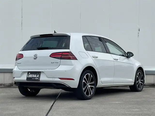 フォルクスワーゲン ゴルフ TDI コンフォートL マイスター 東京都 2020(令2)年 3.2万km 白 特別仕様車/DiscoverPro/フルセグTV/AppleCarPlay/AndroidAuto/Bluetooth/USB/SDスロットル/バックカメラ/ACC/フロントアシスト/レーンキープアシスト/ブラインドスポットアシスト/プロアクティブ・オキュパントP/オートホールド/ミラーリンク/パドルシフト/トランクスルー/LEDオートライト/フロントフォグ/バックフォグ
