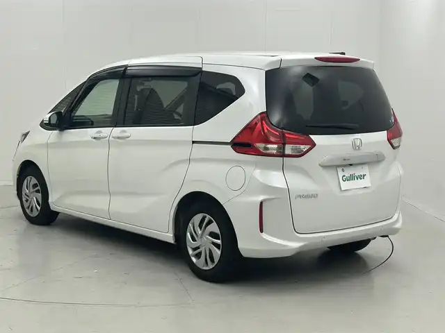 ホンダ フリード G ホンダセンシング 茨城県 2020(令2)年 3.1万km プラチナホワイトパール 社外ナビ/バックカメラ/フルセグ/衝突被害軽減ブレーキ/車線逸脱抑制装置/レーダークルーズコントロール/ソナー/両側電動スライドドア/ETC/ドラレコ/シートヒーター/LEDヘッドライト/スマートキー