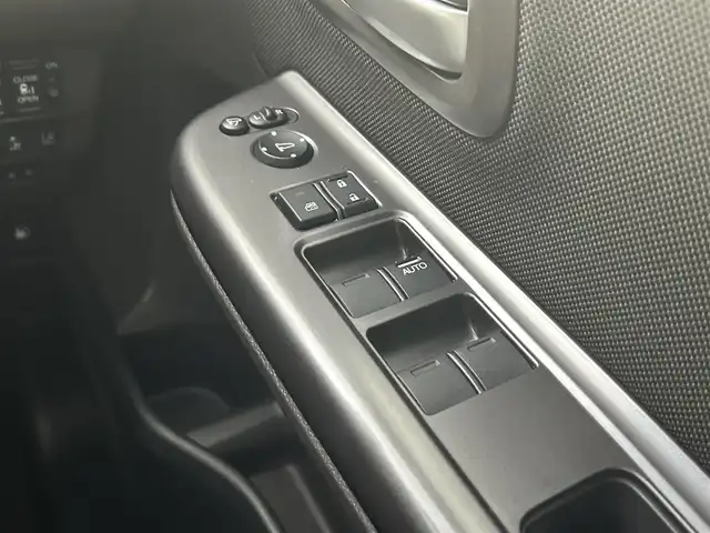 ホンダ フリード G ホンダセンシング 茨城県 2020(令2)年 3.1万km プラチナホワイトパール 社外ナビ/バックカメラ/フルセグ/衝突被害軽減ブレーキ/車線逸脱抑制装置/レーダークルーズコントロール/ソナー/両側電動スライドドア/ETC/ドラレコ/シートヒーター/LEDヘッドライト/スマートキー