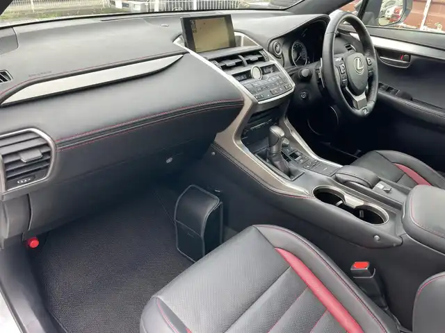 レクサス ＮＸ 300h Fスポーツ 岩手県 2014(平26)年 6.1万km ソニッククォーツ 純正SDナビ/（フルセグTV/CD/DVD/Bluetooth）/全方位カメラ/レーダークルーズコントロール/パドルシフト/ステアリングヒーター/前後ドライブレコーダー/シートヒーター /ベンチレーション/BSM/パワーバックドア /フォグライト /衝突軽減ブレーキ