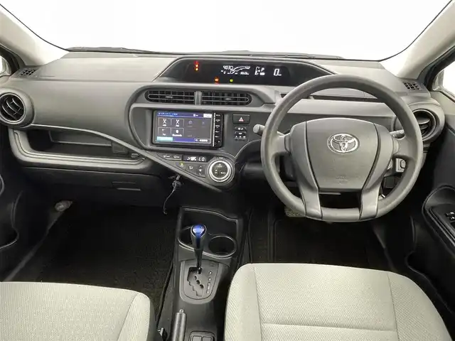 トヨタ アクア L 熊本県 2015(平27)年 3.9万km クールソーダメタリック 純正ナビNSCP-W64（ＣＤ・ＳＤ・ＢＴ・ワンセグ）/社外前方ドライブレコーダー　/バックカメラ　/横滑り防止　/社外フロアマット　/社外１４インチＡＷ　/リモコンキー　/スペアキー１本　/ドアバイザー　/取扱説明書