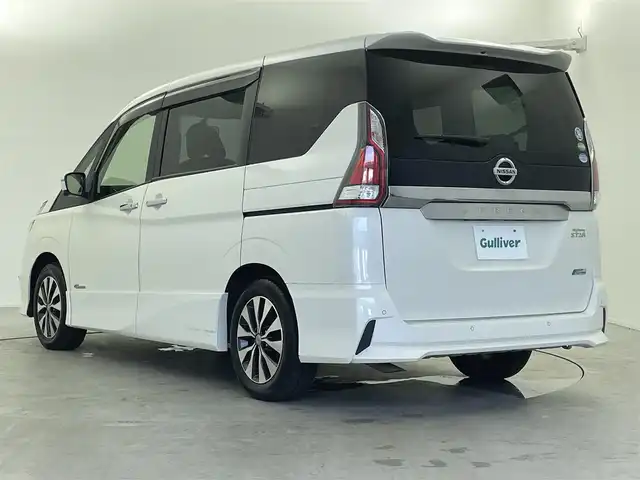 日産 セレナ ハイウェイスター Vセレクション 福井県 2018(平30)年 4.4万km ブリリアントホワイトパール セーフティパック/純正ナビゲーション/【AM/FM/CD/Bluetooth/フルセグTV】/アラウンドビューモニター/ETC/両側パワースライドドア/衝突軽減ブレーキ/クルーズコントロール（追従なし）/オートライト/LEDヘッドライド/フォグライト/プッシュスタート/スマートキー/スペアキー/クリアランスソナー