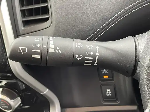 日産 セレナ ハイウェイスター Vセレクション 福井県 2018(平30)年 4.4万km ブリリアントホワイトパール セーフティパック/純正ナビゲーション/【AM/FM/CD/Bluetooth/フルセグTV】/アラウンドビューモニター/ETC/両側パワースライドドア/衝突軽減ブレーキ/クルーズコントロール（追従なし）/オートライト/LEDヘッドライド/フォグライト/プッシュスタート/スマートキー/スペアキー/クリアランスソナー