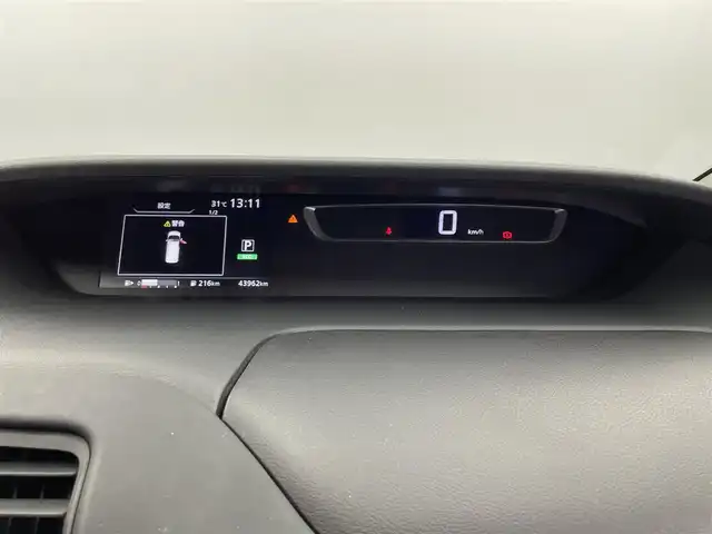日産 セレナ ハイウェイスター Vセレクション 福井県 2018(平30)年 4.4万km ブリリアントホワイトパール セーフティパック/純正ナビゲーション/【AM/FM/CD/Bluetooth/フルセグTV】/アラウンドビューモニター/ETC/両側パワースライドドア/衝突軽減ブレーキ/クルーズコントロール（追従なし）/オートライト/LEDヘッドライド/フォグライト/プッシュスタート/スマートキー/スペアキー/クリアランスソナー