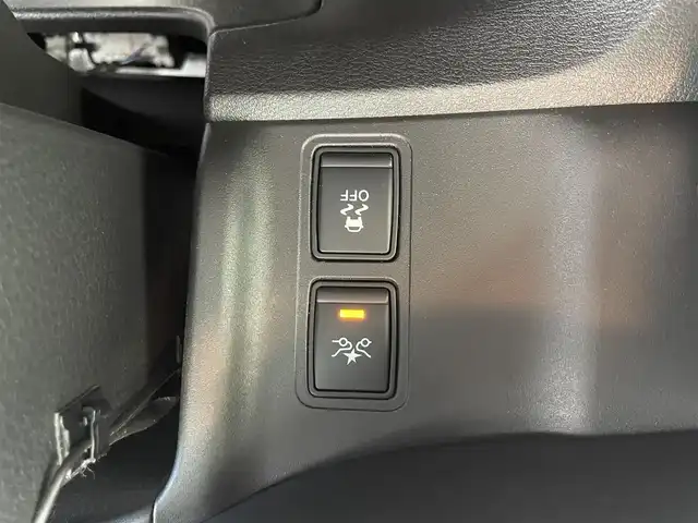 日産 セレナ ハイウェイスター Vセレクション 福井県 2018(平30)年 4.4万km ブリリアントホワイトパール セーフティパック/純正ナビゲーション/【AM/FM/CD/Bluetooth/フルセグTV】/アラウンドビューモニター/ETC/両側パワースライドドア/衝突軽減ブレーキ/クルーズコントロール（追従なし）/オートライト/LEDヘッドライド/フォグライト/プッシュスタート/スマートキー/スペアキー/クリアランスソナー