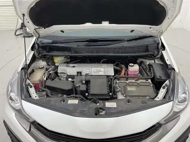 トヨタ プリウス α S ツーリングセレクション G’s 茨城県 2016(平28)年 9.3万km ホワイトパールクリスタルシャイン 純正8型ナビ/バックカメラ/フルセグ/ハーフレザーシート/ETC/ドラレコ/純正18インチAW/LEDヘッドライト/スマートキー/プッシュスタート