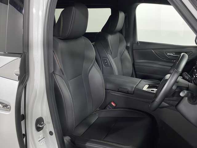 トヨタ アルファード Z 広島県 2024(令6)年 0.8万km プラチナホワイトパールマイカ 禁煙車/純正１４型ナビ/サンルーフ/温冷シート/ユニバーサルステップ/パワーシート/全周囲カメラ/デジタルインナーミラー/ステアリングヒーター/ワイヤレス充電/レーダークルーズコントロール　/オットマン/両側電動ドア/電動リア/１００Ｖ/ブラインドスポットモニター/LEDアダブティブヘッドライト/レーンキープ/踏み間違い防止/衝突軽減/ETC2.0/純正18インチアルミホイール(225/60/R18)/エアバッグ(運転席/助手席/サイド/カーテン)