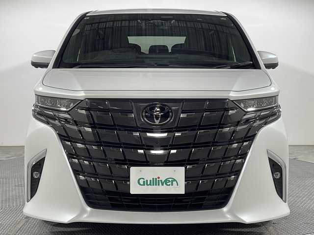 トヨタ アルファード Z 広島県 2024(令6)年 0.8万km プラチナホワイトパールマイカ 禁煙車/純正１４型ナビ/サンルーフ/温冷シート/ユニバーサルステップ/パワーシート/全周囲カメラ/デジタルインナーミラー/ステアリングヒーター/ワイヤレス充電/レーダークルーズコントロール　/オットマン/両側電動ドア/電動リア/１００Ｖ/ブラインドスポットモニター/LEDアダブティブヘッドライト/レーンキープ/踏み間違い防止/衝突軽減/ETC2.0/純正18インチアルミホイール(225/60/R18)/エアバッグ(運転席/助手席/サイド/カーテン)