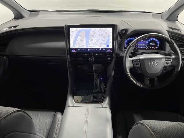 トヨタ アルファード Z 広島県 2024(令6)年 0.8万km プラチナホワイトパールマイカ 禁煙車/純正１４型ナビ/サンルーフ/温冷シート/ユニバーサルステップ/パワーシート/全周囲カメラ/デジタルインナーミラー/ステアリングヒーター/ワイヤレス充電/レーダークルーズコントロール　/オットマン/両側電動ドア/電動リア/１００Ｖ/ブラインドスポットモニター/LEDアダブティブヘッドライト/レーンキープ/踏み間違い防止/衝突軽減/ETC2.0/純正18インチアルミホイール(225/60/R18)/エアバッグ(運転席/助手席/サイド/カーテン)