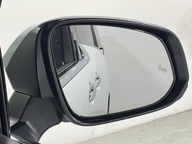 トヨタ アルファード Z 広島県 2024(令6)年 0.8万km プラチナホワイトパールマイカ 禁煙車/純正１４型ナビ/サンルーフ/温冷シート/ユニバーサルステップ/パワーシート/全周囲カメラ/デジタルインナーミラー/ステアリングヒーター/ワイヤレス充電/レーダークルーズコントロール　/オットマン/両側電動ドア/電動リア/１００Ｖ/ブラインドスポットモニター/LEDアダブティブヘッドライト/レーンキープ/踏み間違い防止/衝突軽減/ETC2.0/純正18インチアルミホイール(225/60/R18)/エアバッグ(運転席/助手席/サイド/カーテン)