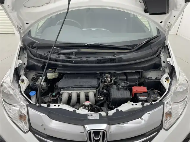 ホンダ フリード G ジャストセレクション 茨城県 2015(平27)年 7.7万km ホワイトオーキッドパール 純正ナビ/Bluetooth/フルセグ/CD/DVD/SD/バックカメラ/クルーズコントロール/ETC/キセノンヘッドライト/オートライト/ハーフレザーシート/スマートキー/スペアキー