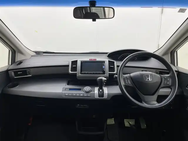 ホンダ フリード G ジャストセレクション 茨城県 2015(平27)年 7.7万km ホワイトオーキッドパール 純正ナビ/Bluetooth/フルセグ/CD/DVD/SD/バックカメラ/クルーズコントロール/ETC/キセノンヘッドライト/オートライト/ハーフレザーシート/スマートキー/スペアキー
