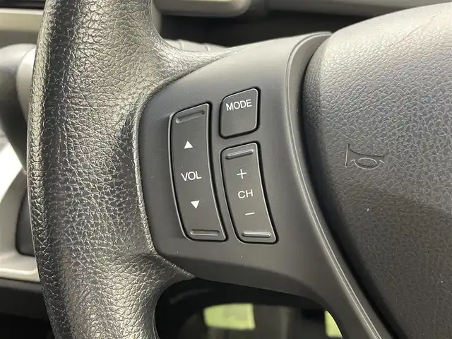 ホンダ フリード G ジャストセレクション 茨城県 2015(平27)年 7.7万km ホワイトオーキッドパール 純正ナビ/Bluetooth/フルセグ/CD/DVD/SD/バックカメラ/クルーズコントロール/ETC/キセノンヘッドライト/オートライト/ハーフレザーシート/スマートキー/スペアキー