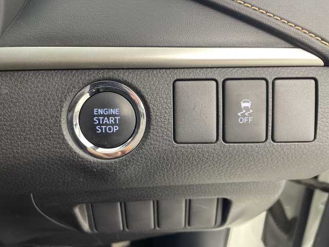 トヨタ ハリアー エレガンス 愛知県 2017(平29)年 7万km ホワイトパールクリスタルシャイン ＡＬＰＩＮＥ９型ナビ/・フルセグ/Ｂｌｕｅｔｏｏｔｈ/・ＤＶＤ/ＣＤ/バックカメラ　/パワーシート/ＥＴＣ/コーナーセンサー/オートライト/純正アルミホイール