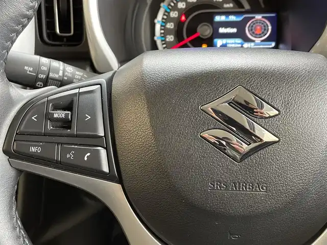 スズキ ハスラー HYBRID X 岩手県 2023(令5)年 2万km ピュアホワイトP ワンオーナー/４WD/全方位モニター/スズキセーフティサポート/デュアルカメラブレーキサポート/車線逸脱抑制機能/アダプティブクルーズコントロール/誤発進抑制機能/先行車発信お知らせ機能/標識認識機能/ハイビームアシスト/ヒルディセントコントロール/スノーモード・グリップコントロール/リヤパーキングセンサー/横滑り防止装置/アイドリングストップ/前席シートヒーター/純正メモリナビ/フルセグTV/AppleCarPlay・AndroidAuto/ドライブレコーダー/ETC/LEDヘッドライト/純正１５インチアルミホイール