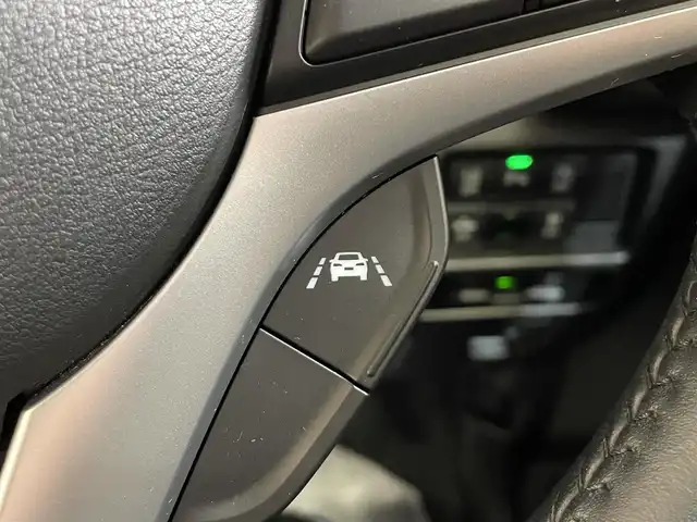 スズキ ハスラー HYBRID X 岩手県 2023(令5)年 2万km ピュアホワイトP ワンオーナー/４WD/全方位モニター/スズキセーフティサポート/デュアルカメラブレーキサポート/車線逸脱抑制機能/アダプティブクルーズコントロール/誤発進抑制機能/先行車発信お知らせ機能/標識認識機能/ハイビームアシスト/ヒルディセントコントロール/スノーモード・グリップコントロール/リヤパーキングセンサー/横滑り防止装置/アイドリングストップ/前席シートヒーター/純正メモリナビ/フルセグTV/AppleCarPlay・AndroidAuto/ドライブレコーダー/ETC/LEDヘッドライト/純正１５インチアルミホイール