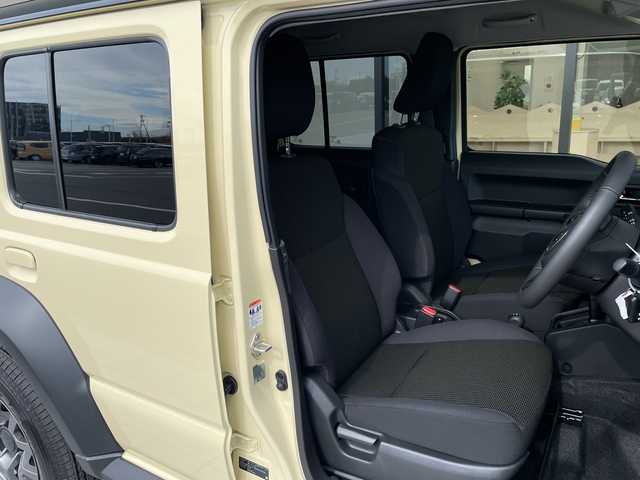 スズキ ジムニー ノマド FC 愛知県 2025(令7)年 0.1千km ベージュ 登録済未使用車/レーダークルーズコントロール/シートヒーター/コーナーセンサー/純正アルミホイール/LEDヘッドライト/オートマチックハイビーム/衝突軽減システム/ステアリングスイッチ/スマートキー/プッシュスタート