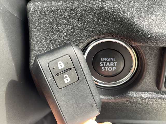 スズキ ジムニー ノマド FC 愛知県 2025(令7)年 0.1千km ベージュ 登録済未使用車/レーダークルーズコントロール/シートヒーター/コーナーセンサー/純正アルミホイール/LEDヘッドライト/オートマチックハイビーム/衝突軽減システム/ステアリングスイッチ/スマートキー/プッシュスタート