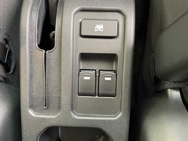 スズキ ジムニー ノマド FC 愛知県 2025(令7)年 0.1千km ベージュ 登録済未使用車/レーダークルーズコントロール/シートヒーター/コーナーセンサー/純正アルミホイール/LEDヘッドライト/オートマチックハイビーム/衝突軽減システム/ステアリングスイッチ/スマートキー/プッシュスタート