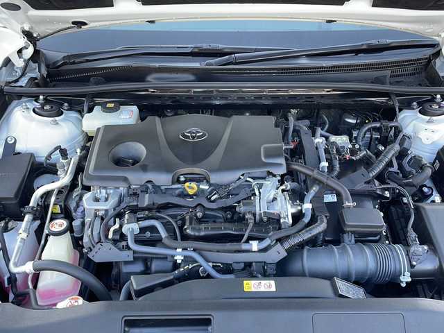 トヨタ カムリ WS 山口県 2018(平30)年 3.6万km プラチナホワイトパールマイカ 純正ナビ【NSCD-W66】/・AM/FM/CD/AUX/・Bluetooth/・ワンセグテレビ/バックカメラ/ETC/ドライブレコーダー/パドルシフト/トヨタセーフティセンス/・プリクラッシュセーフティ/・レーントレーシングアシスト/・レーダークルーズコントロール/・オートマチックハイビーム/・ロードサインアシスト/・ブラインドスポットモニター/・クリアランスソナー/D席パワーシート/純正LEDヘッドライト/純正フロアマット/純正18インチAW