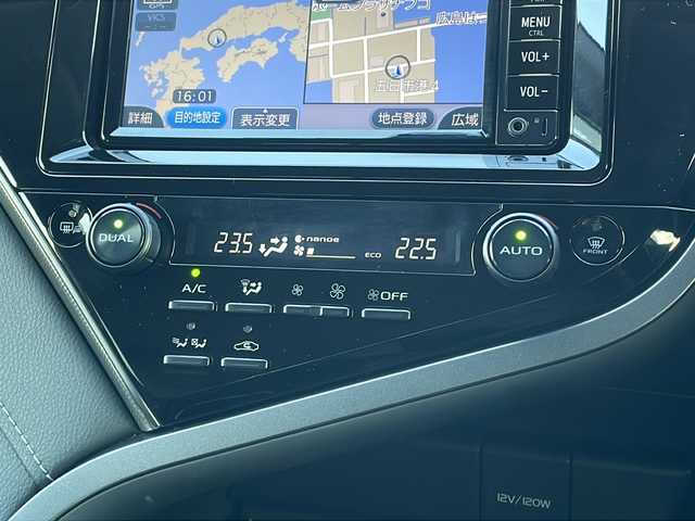 トヨタ カムリ WS 山口県 2018(平30)年 3.6万km プラチナホワイトパールマイカ 純正ナビ【NSCD-W66】/・AM/FM/CD/AUX/・Bluetooth/・ワンセグテレビ/バックカメラ/ETC/ドライブレコーダー/パドルシフト/トヨタセーフティセンス/・プリクラッシュセーフティ/・レーントレーシングアシスト/・レーダークルーズコントロール/・オートマチックハイビーム/・ロードサインアシスト/・ブラインドスポットモニター/・クリアランスソナー/D席パワーシート/純正LEDヘッドライト/純正フロアマット/純正18インチAW