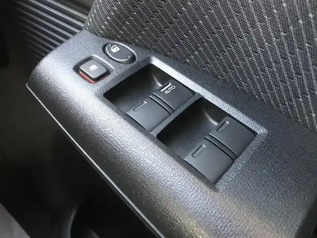 ホンダ フリード ハイブリット 栃木県 2012(平24)年 7万km プレミアムホワイトパール 株)IDOMが運営する【じしゃロン小山店】の自社ローン専用車両になります。こちらは現金またはオートローンご利用時の価格です。自社ローンご希望の方は別途その旨お申付け下さい//禁煙車/純正フルセグナビ/（CD/DVD/AM/FMラジオ）/(Bluetooth)/リモコンキー/ＥＴＣ/片側パワースライドドア/電動格納ドアミラー/パワーウインドウ/防眩ミラー