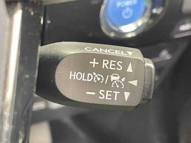 トヨタ プリウス A プレミアム 栃木県 2019(令1)年 2.3万km スティールブロンドM 純正ナビ/（CD/Bluetooth/USB/ワンセグTV）/バックカメラ/社外フルエアロ/トヨタセーフティセンス/クリアランスソナー/ブラインドスポットモニター/リヤクロストラフィックオートアラート/ヘッドアップディスプレイ/ビルトインETC/前後ドライブレコーダー/合皮シート/パワーシート/シートエアコン/シートヒーター/LEDヘッドライト/LEDフォグ/LEDデイライト/スマートキー/プッシュスタート/ステアリングスイッチ/革巻きステアリング/電動格納ミラー/純正アルミホイール/純正フロアマット