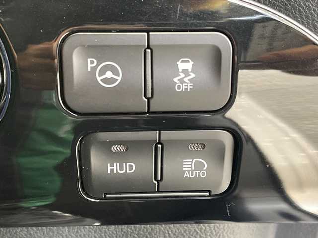 トヨタ プリウス A プレミアム 栃木県 2019(令1)年 2.3万km スティールブロンドM 純正ナビ/（CD/Bluetooth/USB/ワンセグTV）/バックカメラ/社外フルエアロ/トヨタセーフティセンス/クリアランスソナー/ブラインドスポットモニター/リヤクロストラフィックオートアラート/ヘッドアップディスプレイ/ビルトインETC/前後ドライブレコーダー/合皮シート/パワーシート/シートエアコン/シートヒーター/LEDヘッドライト/LEDフォグ/LEDデイライト/スマートキー/プッシュスタート/ステアリングスイッチ/革巻きステアリング/電動格納ミラー/純正アルミホイール/純正フロアマット