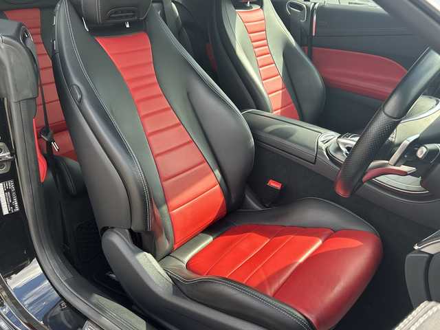 メルセデス・ベンツ Ｅ２００ カブリオレ スポーツ 沖縄県 2018(平30)年 3.2万km 黒 ワンオーナー/メーカーオプショナビ/レザーシート/全方位カメラ/シートヒーター/エアシート/ブルメスタースピーカー/純正ドライブレコーダー/ビルトインＥＴＣ/スマートキー/ＬＥＤヘッドライト/パドルシフト