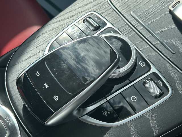 メルセデス・ベンツ Ｅ２００ カブリオレ スポーツ 沖縄県 2018(平30)年 3.2万km 黒 ワンオーナー/メーカーオプショナビ/レザーシート/全方位カメラ/シートヒーター/エアシート/ブルメスタースピーカー/純正ドライブレコーダー/ビルトインＥＴＣ/スマートキー/ＬＥＤヘッドライト/パドルシフト