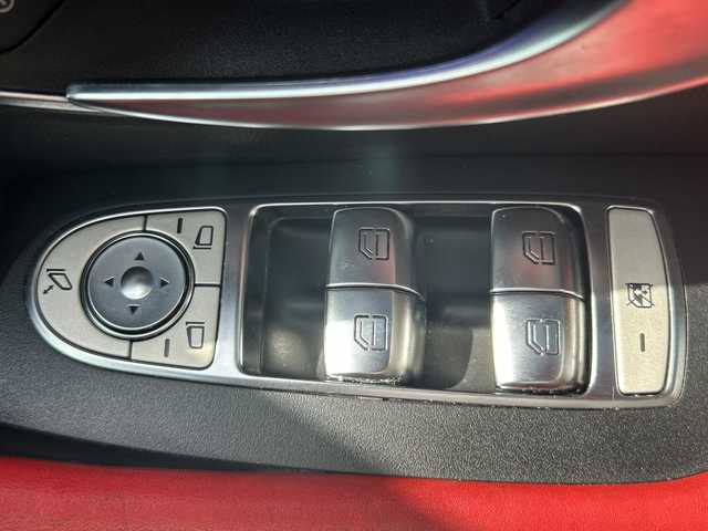 メルセデス・ベンツ Ｅ２００ カブリオレ スポーツ 沖縄県 2018(平30)年 3.2万km 黒 ワンオーナー/メーカーオプショナビ/レザーシート/全方位カメラ/シートヒーター/エアシート/ブルメスタースピーカー/純正ドライブレコーダー/ビルトインＥＴＣ/スマートキー/ＬＥＤヘッドライト/パドルシフト