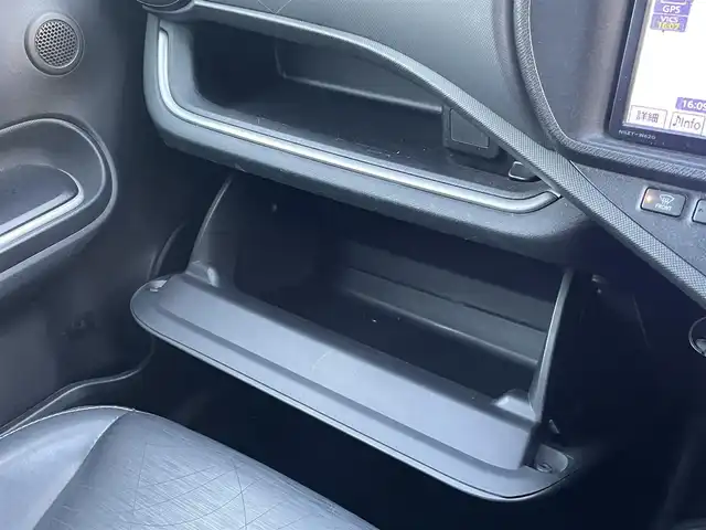 トヨタ アクア G ブラックソフトレザーセレ 静岡県 2013(平25)年 7.6万km スーパーレッドⅤ ワンオーナー/純正ナビ/フルセグTV/DVD/CD/BT/SD/バックカメラ/黒革シート/前席シートヒーター/バックソナー/LEDライト/ETC/ステアリングスイッチ/保証書/取扱説明書/ナビ取扱説明書/H28/29/R1/3点検記録簿有