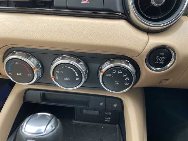 マツダ ロードスター S レザーパッケージ Vセレクション 新潟県 2024(令6)年 1万km スノーフレイクホワイトパールマイカ ワンオーナー/i-ACTIVSENSE/純正ナビ/フルセグ＆ＢＴ/バックモニター/レザーシート/シートヒーター/アルパインミラー型ドラレコ/スマートキー/スペアキー/ＬＥＤ/ＥＴＣ/社外１６インチアルミ/保証書＆整備手帳