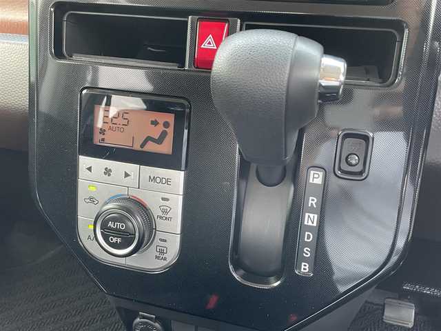 トヨタ タンク G 島根県 2017(平29)年 8.9万km プラムブラウンパールクリスタルシャイン 純正9インチナビ/CD/DVD/DTV/Bluetooth/バックカメラ/両側パワースライドドア /LEDオートライト/クルーズコントロール/スマートキー/プッシュスタート /ETC/純正フロアマット/純正ドアバイザー