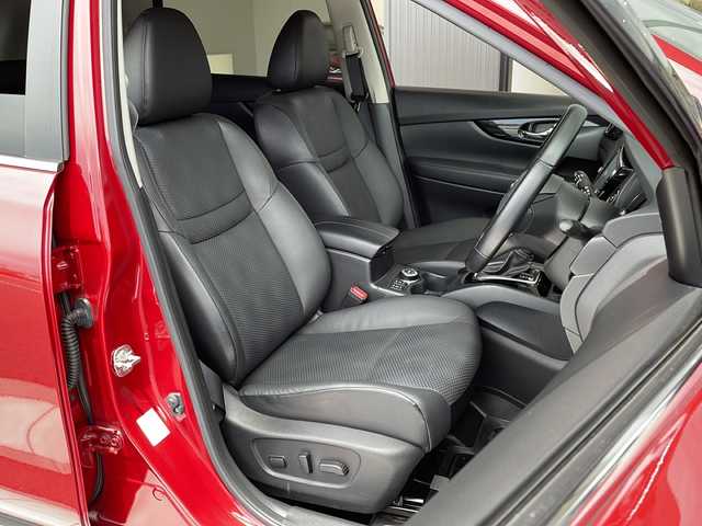 日産 エクストレイル 20Xi Vセレクション 愛知県 2020(令2)年 2.6万km ガーネットレッド プロパイロット/衝突軽減システム/純正９型SDナビ/全方位カメラ/クルーズコントロール/シートヒーター/フルセグ/Bluetooth/バックカメラ/電動リアゲート/パワーシート/コーナーセンサー/純正アルミホイール/ルーフレール/LEDヘッドライト/ダウンヒルアシストコントロール/ドライブレコーダー/ETC/ステアリングスイッチ/スマートキー/プッシュスタート