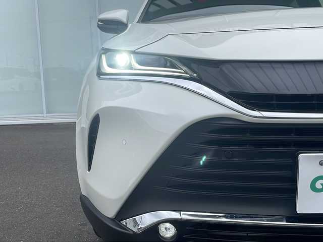 トヨタ ハリアー ハイブリッド Z レザーパッケージ 神奈川県 2021(令3)年 2.5万km ホワイトパールクリスタルシャイン 純正12インチナビ/全周囲カメラ/バックカメラ/パノマルルーフ/レーザーシート/パワーシート/メモリーシート/シートヒーター/エアーシート/ハンドルヒーター/ETC2.0/デジタルインナーミラー/パワーバックドア/純正アルミホイール