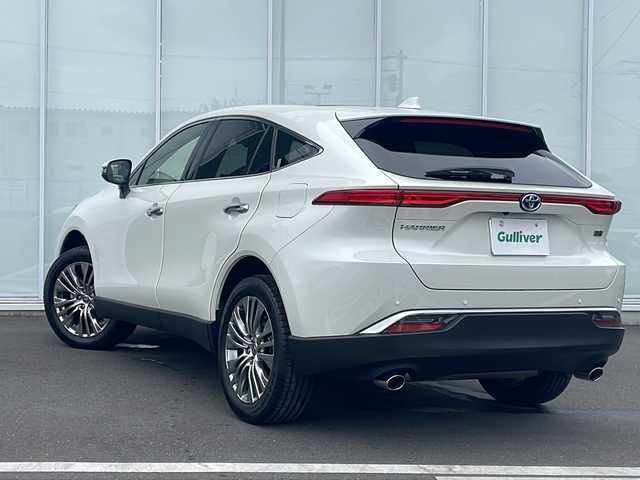 トヨタ ハリアー ハイブリッド Z レザーパッケージ 神奈川県 2021(令3)年 2.5万km ホワイトパールクリスタルシャイン 純正12インチナビ/全周囲カメラ/バックカメラ/パノマルルーフ/レーザーシート/パワーシート/メモリーシート/シートヒーター/エアーシート/ハンドルヒーター/ETC2.0/デジタルインナーミラー/パワーバックドア/純正アルミホイール