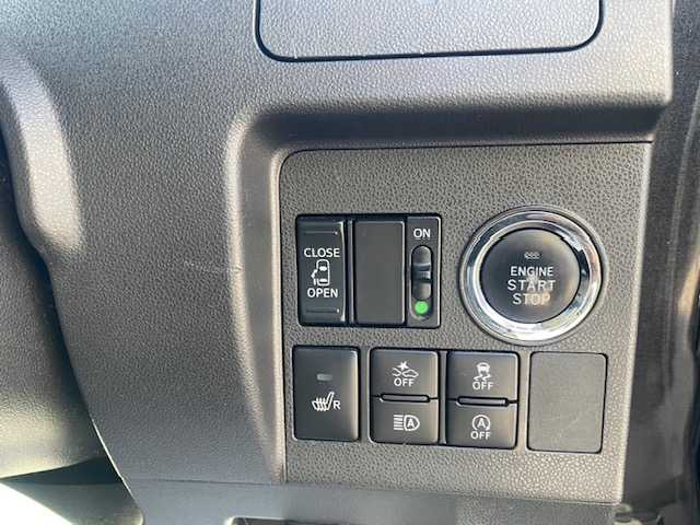 スバル シフォン カスタムR リミテッド スマートアシスト 福島県 2017(平29)年 9万km ブラックマイカメタリック (株)IDOMが運営する【じしゃロンいわき店】の自社ローン対象車両になります。こちらは現金ご利用時の価格です。自社ローンご希望の方は別途その旨お申付け下さい。//登録時89735km/LEDヘッドライト/純正フォグ/純正アルミ14インチ/パワースライドドア/社外ナビ・TV/　CD/DVD/BT/フルセグ/バックカメラ/オートリトラクタルミラー/ミラーウィンカー/純正フロアマット/ドアバイザー/ETC/ドラレコ