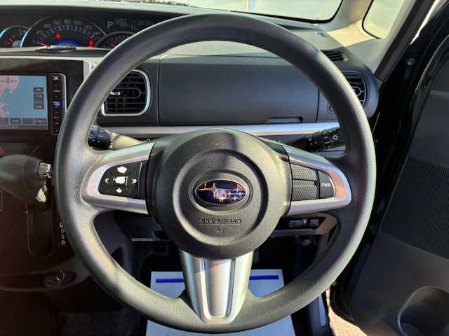 スバル シフォン カスタムR リミテッド スマートアシスト 福島県 2017(平29)年 9万km ブラックマイカメタリック (株)IDOMが運営する【じしゃロンいわき店】の自社ローン対象車両になります。こちらは現金ご利用時の価格です。自社ローンご希望の方は別途その旨お申付け下さい。//登録時89735km/LEDヘッドライト/純正フォグ/純正アルミ14インチ/パワースライドドア/社外ナビ・TV/　CD/DVD/BT/フルセグ/バックカメラ/オートリトラクタルミラー/ミラーウィンカー/純正フロアマット/ドアバイザー/ETC/ドラレコ