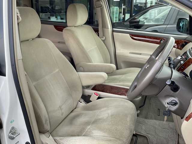 トヨタ イプサム 240i アルカンターラ 宮城県 2004(平16)年 13.7万km ホワイトパールマイカ ・4WDパートタイム・カロッツェリアSDナビ（CD.DVD.SD.BT）・フルセグTV・ETC・社外LEDヘッドライト・フォグランプ・オートエアコン・リモコンキー・純正16インチアルミホイール・純正フロアマット