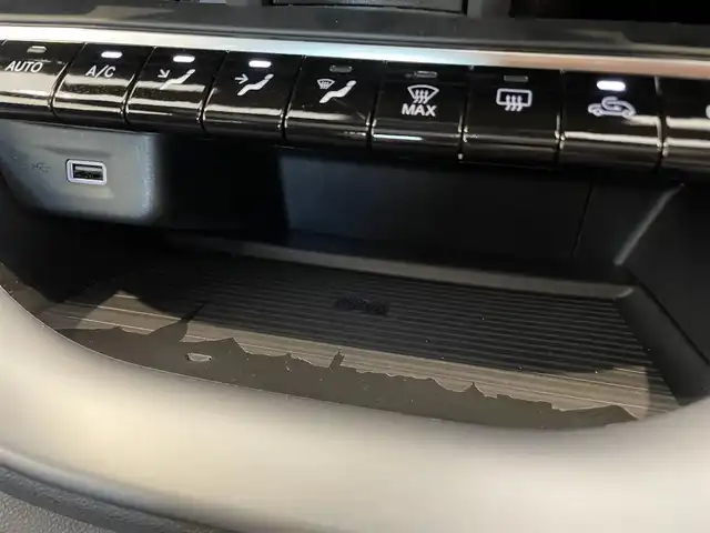 アバルト アバルト ５００ｅ ツーリズモ  ハッチバック 熊本県 2024(令6)年 0.8万km 赤 ・スマートキー/・プッシュスタート/・ガラスルーフ/・衝突軽減ブレーキ/・レーンセンス/・トラフィックサインアシスト/・前後パークセンス/・側面距離警告/・ブラインドスポットモニター/・ドライバーアテンションアラート/・自動ハイビーム/・前席シートヒーター /・純正メモリナビ/　【Bluetooth・USB・AppleCarPlay・AndroidAuto】/・バックカメラ/・ETC2.0/・LEDヘッドランプ
