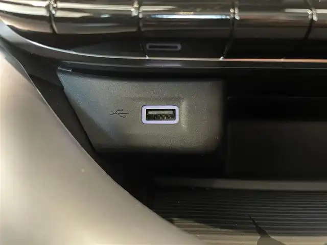 アバルト アバルト ５００ｅ ツーリズモ  ハッチバック 熊本県 2024(令6)年 0.8万km 赤 ・スマートキー/・プッシュスタート/・ガラスルーフ/・衝突軽減ブレーキ/・レーンセンス/・トラフィックサインアシスト/・前後パークセンス/・側面距離警告/・ブラインドスポットモニター/・ドライバーアテンションアラート/・自動ハイビーム/・前席シートヒーター /・純正メモリナビ/　【Bluetooth・USB・AppleCarPlay・AndroidAuto】/・バックカメラ/・ETC2.0/・LEDヘッドランプ