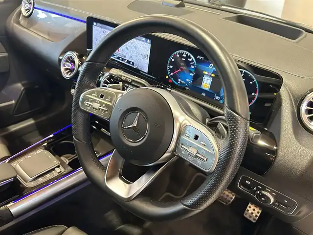 メルセデス・ベンツ ＧＬＡ２００ｄ 4マチック AMGライン 道央・札幌 2020(令2)年 1.6万km マウンテングレー メタリックペイント/AMGライン/ナビゲーションパッケージ/パノラミックスライディングルーフ/AMGレザーエクスクルーシブパッケージ/レーダーセーフティパッケージ/360度カメラ/本革シート/シートヒーター/メモリー付フルパワーシート/純正メモリナビ/フルセグTＶ/ＵＳＢ、ＢＴ/パワーテールゲート