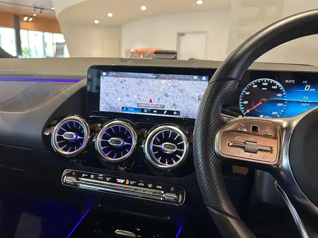 メルセデス・ベンツ ＧＬＡ２００ｄ 4マチック AMGライン 道央・札幌 2020(令2)年 1.6万km マウンテングレー メタリックペイント/AMGライン/ナビゲーションパッケージ/パノラミックスライディングルーフ/AMGレザーエクスクルーシブパッケージ/レーダーセーフティパッケージ/360度カメラ/本革シート/シートヒーター/メモリー付フルパワーシート/純正メモリナビ/フルセグTＶ/ＵＳＢ、ＢＴ/パワーテールゲート