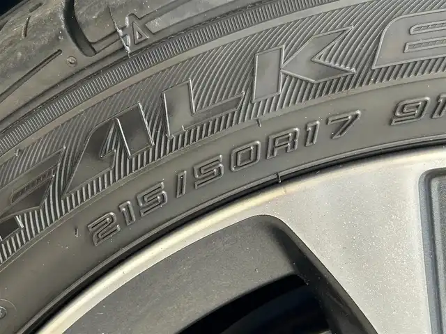 日産 リーフ X 10万台記念車 群馬県 2018(平30)年 5.7万km ブリリアントホワイトパール 純正SDナビ/CD・DVD・BT/USB・フルセグTV/バックカメラ/ビルトインETC/追従クルーズコントロール/前席シートヒーター/ステアリングヒーター/プロパイロット/横滑り防止装置/レーンキープアシスト/衝突軽減ブレーキ/純正アルミホイール/純正フロアマット/スペアキー