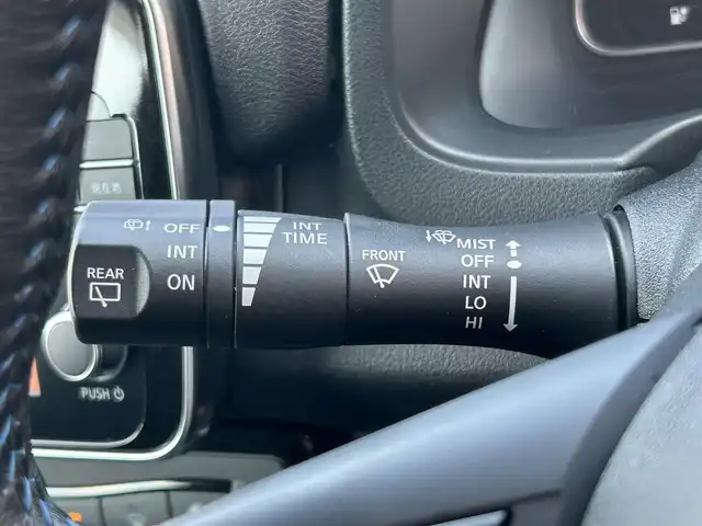日産 リーフ X 10万台記念車 群馬県 2018(平30)年 5.7万km ブリリアントホワイトパール 純正SDナビ/CD・DVD・BT/USB・フルセグTV/バックカメラ/ビルトインETC/追従クルーズコントロール/前席シートヒーター/ステアリングヒーター/プロパイロット/横滑り防止装置/レーンキープアシスト/衝突軽減ブレーキ/純正アルミホイール/純正フロアマット/スペアキー