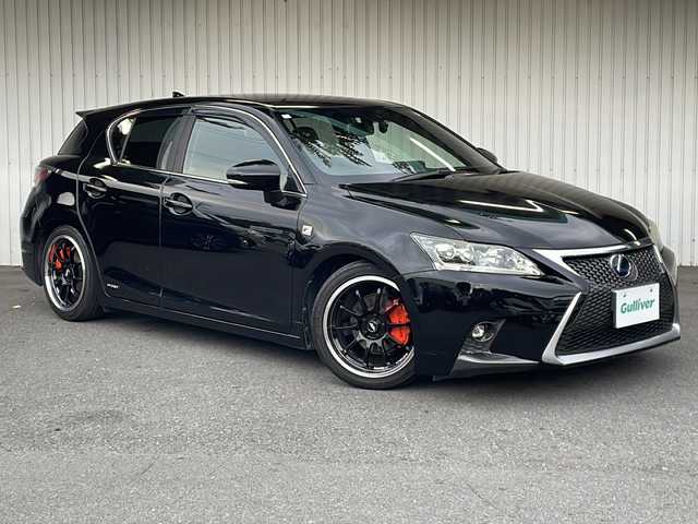 レクサス ＣＴ 200h Fスポーツ 長野県 2015(平27)年 5.8万km ブラック ブラックレザーシート/純正メーカーナビフルセグTV/ブルーレイ可/バックカメラ/ETC/純正ドライブレコーダー/ADVANレーシング１７AW/コーナーセンサー /TRDマフラー/ローダウン/シートヒーター /パワーシート/オレンジキャリパーカバー/ワンオーナー /保証書・取説・スペアキー