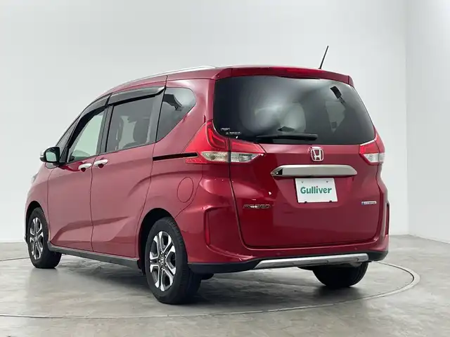 ホンダ フリード ハイブリット クロスター 群馬県 2022(令4)年 3.2万km プレミアムクリスタルレッドM 純正ナビ/Bluetooth/フルセグTV/CD/DVD/ホンダセンシング/シートヒーター/バックカメラ/両側パワースライドドア/前後ドライブレコーダー/ETC/LEDヘッドライト/コーナーセンサー（後方のみ）/純正AW/純正フロアマット/衝突被害軽減システム/レーンキープアシスト/オートライト/ハーフレザーシート/禁煙車